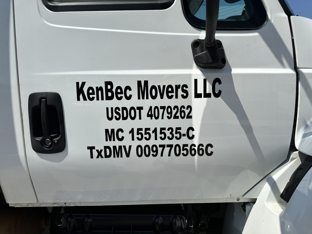 Kenbec Movers Llc logo